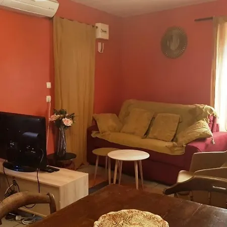Petit Patio En Centre Νιμ