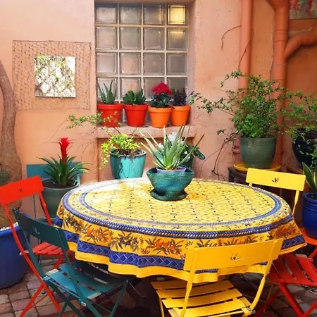 Petit Patio En Centre Apartment Nimes